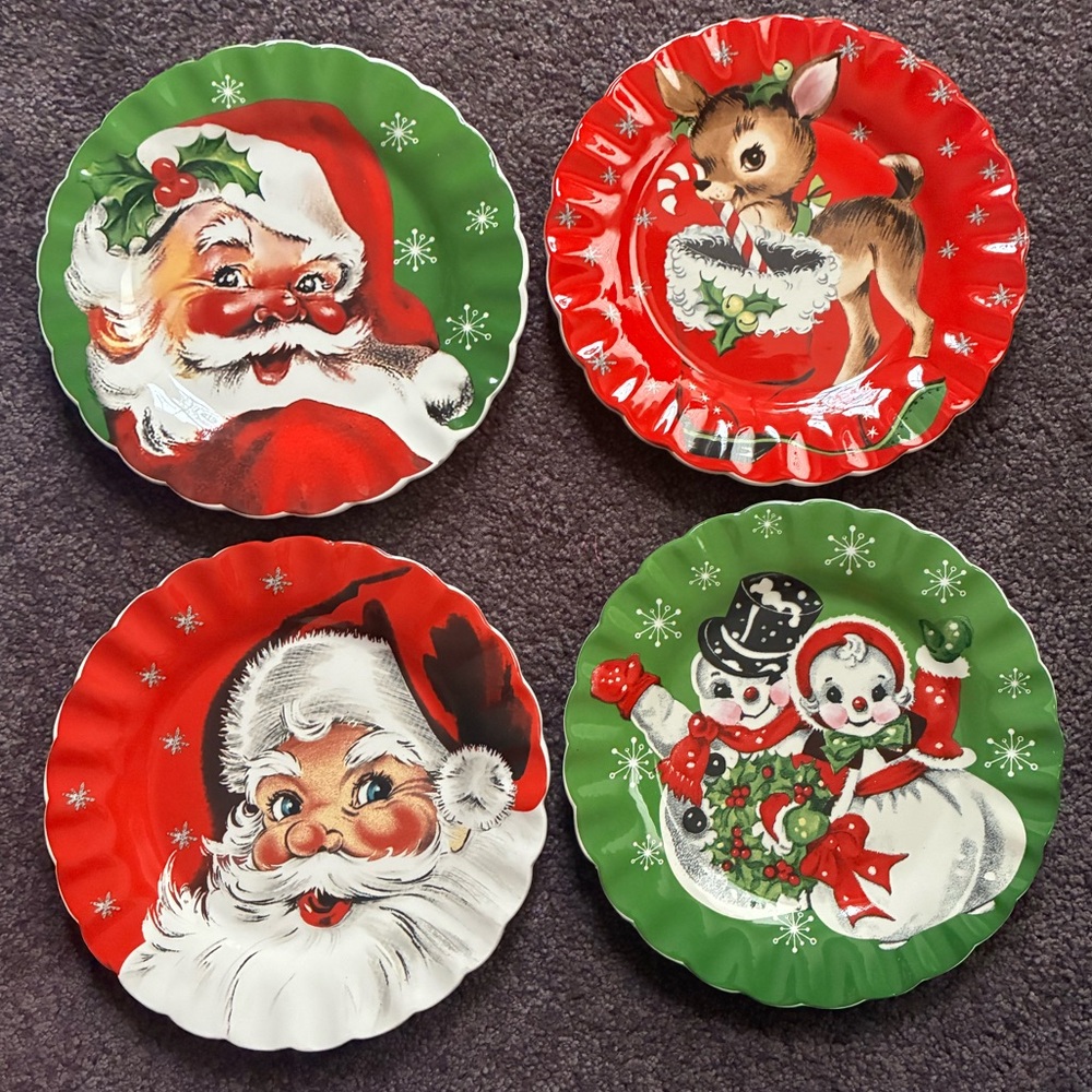 Festive Mr. Christmas Plates Set nostalgic Scallop NIB Santa Snowmen Raindeer
